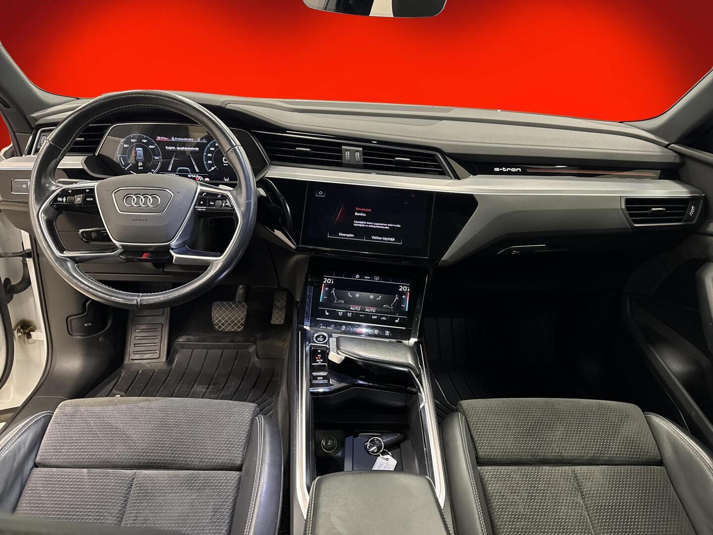 AUDI e-tron 2021