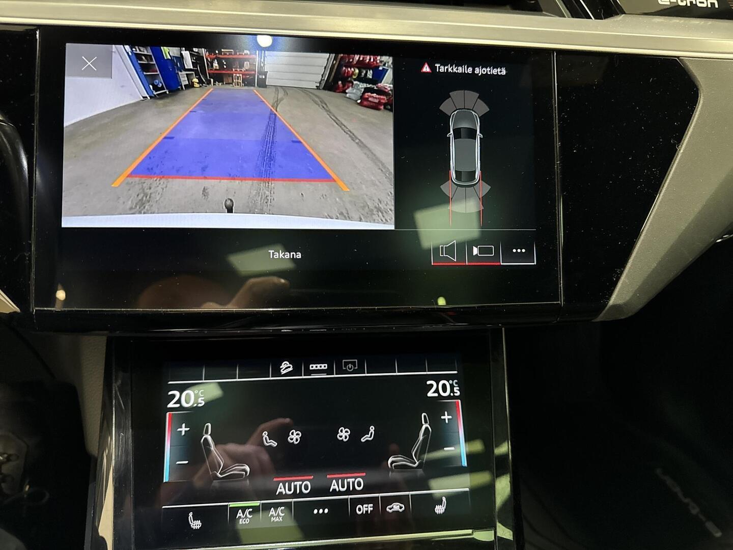 AUDI e-tron 2021