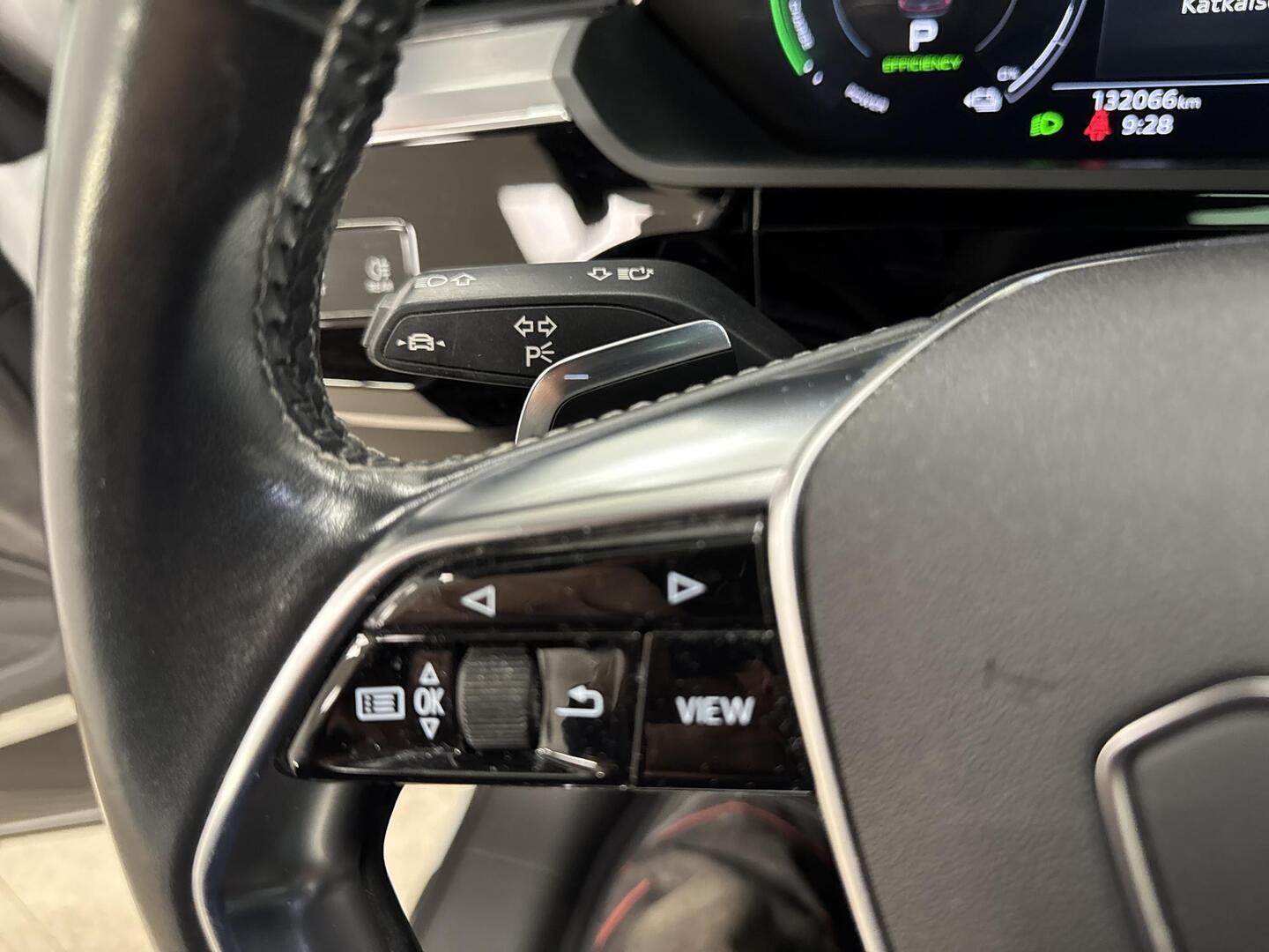 AUDI e-tron 2021