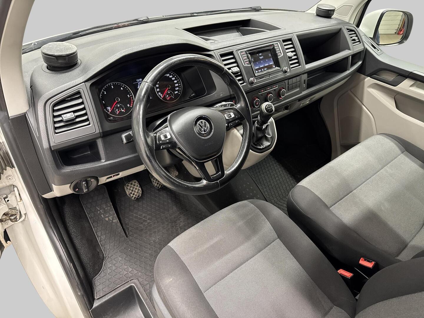 VOLKSWAGEN Transporter 2018