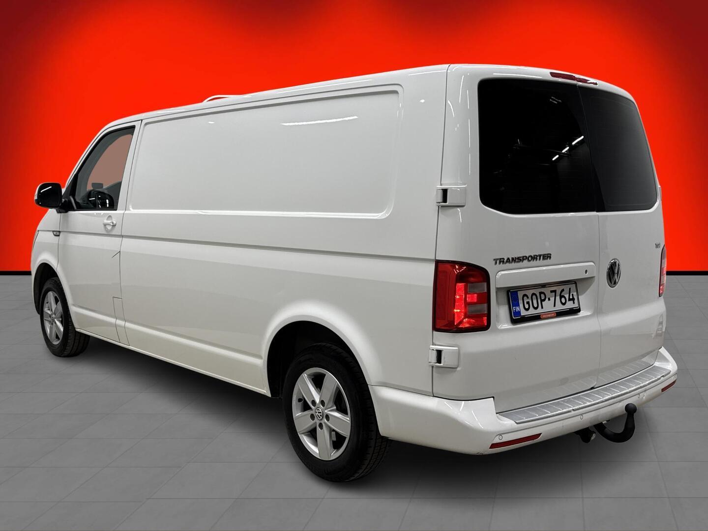VOLKSWAGEN Transporter 2018