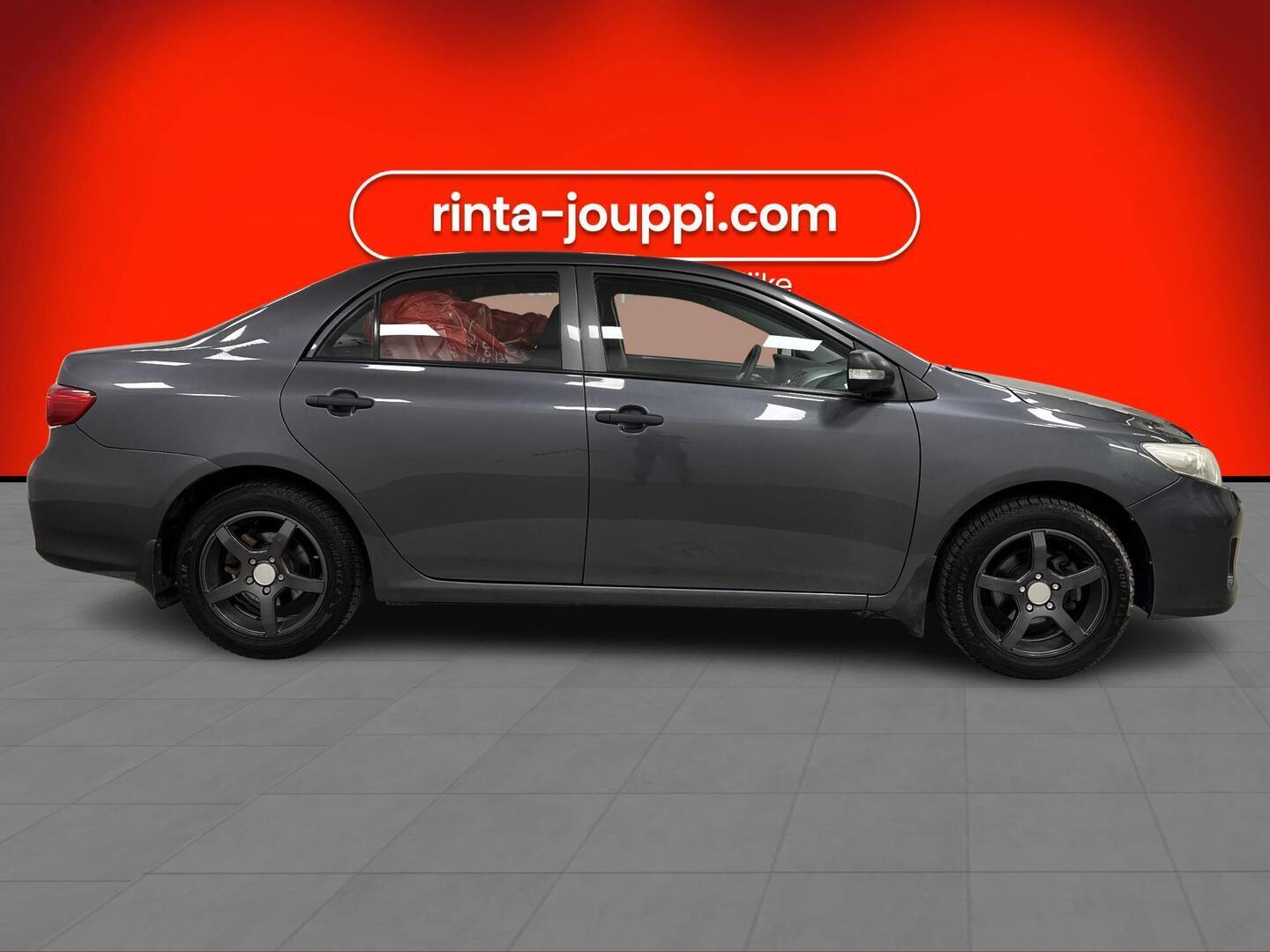 TOYOTA Corolla 2012
