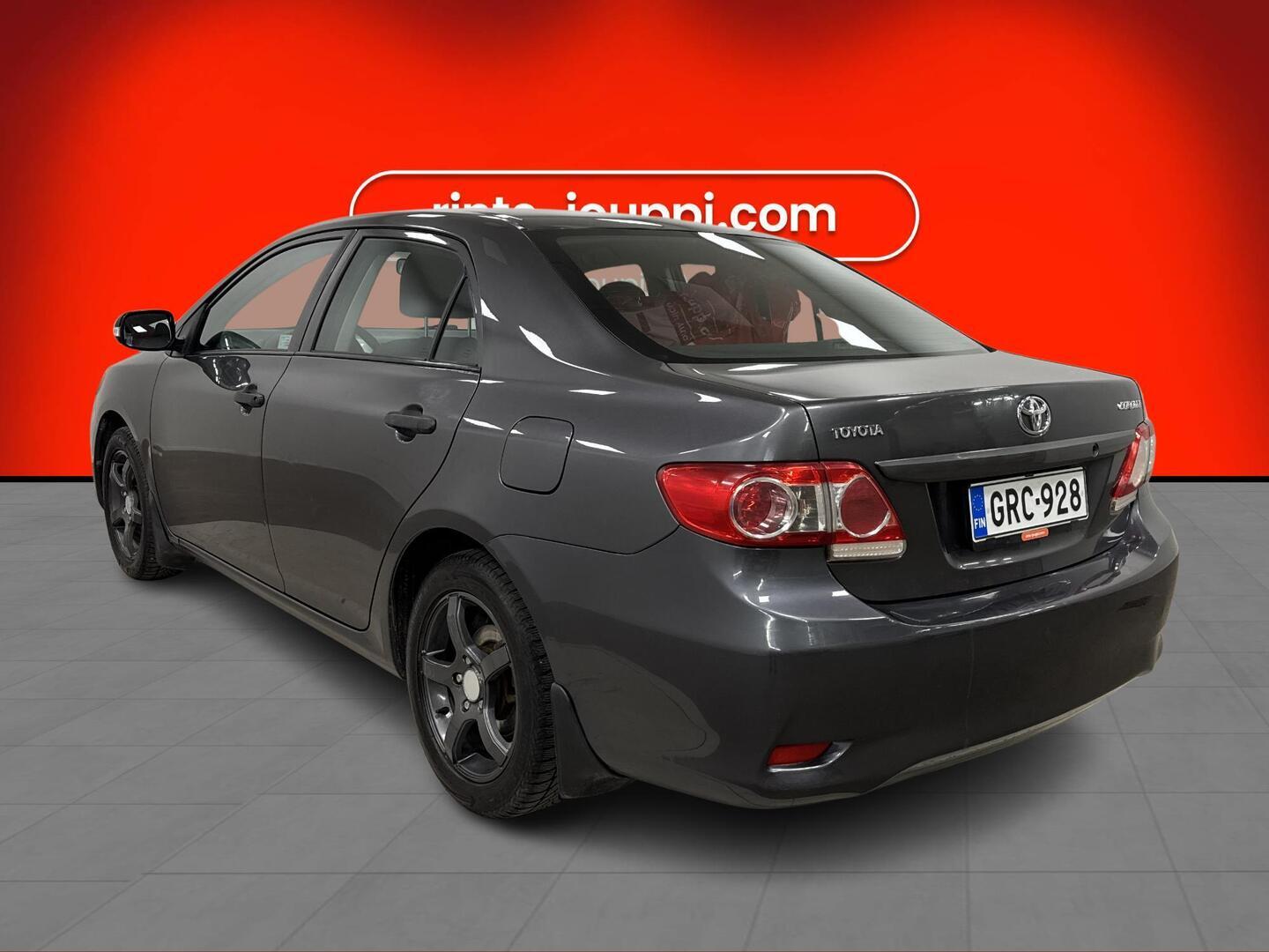 TOYOTA Corolla 2012