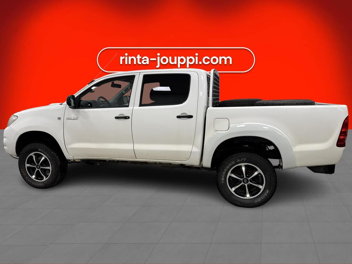 TOYOTA Hilux 2011