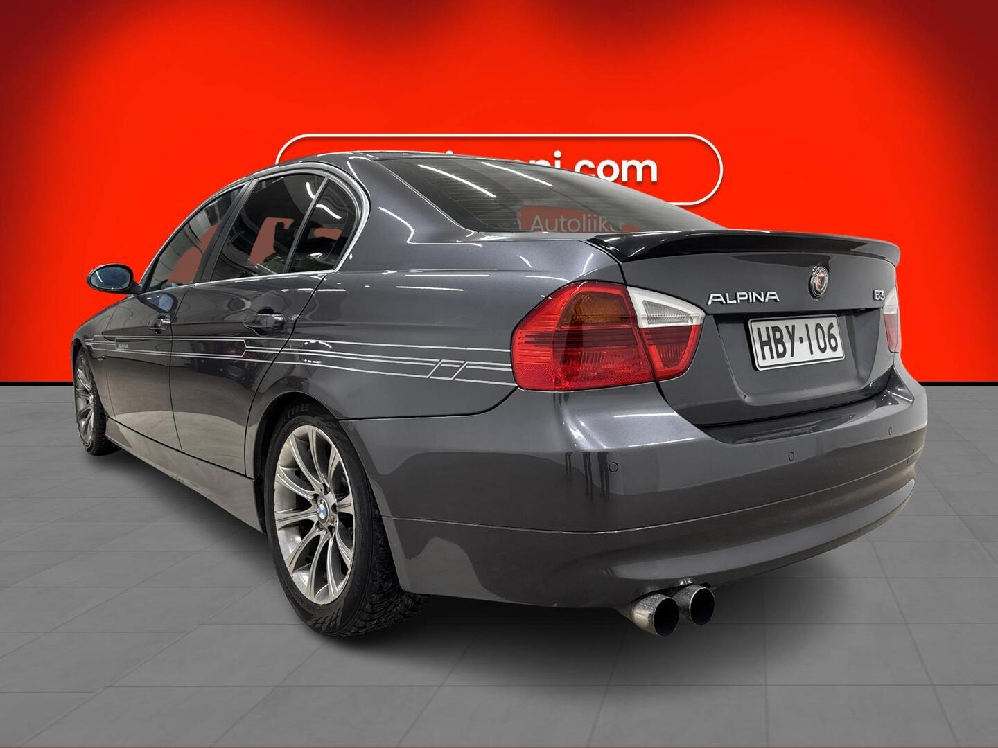 BMW 330 2008