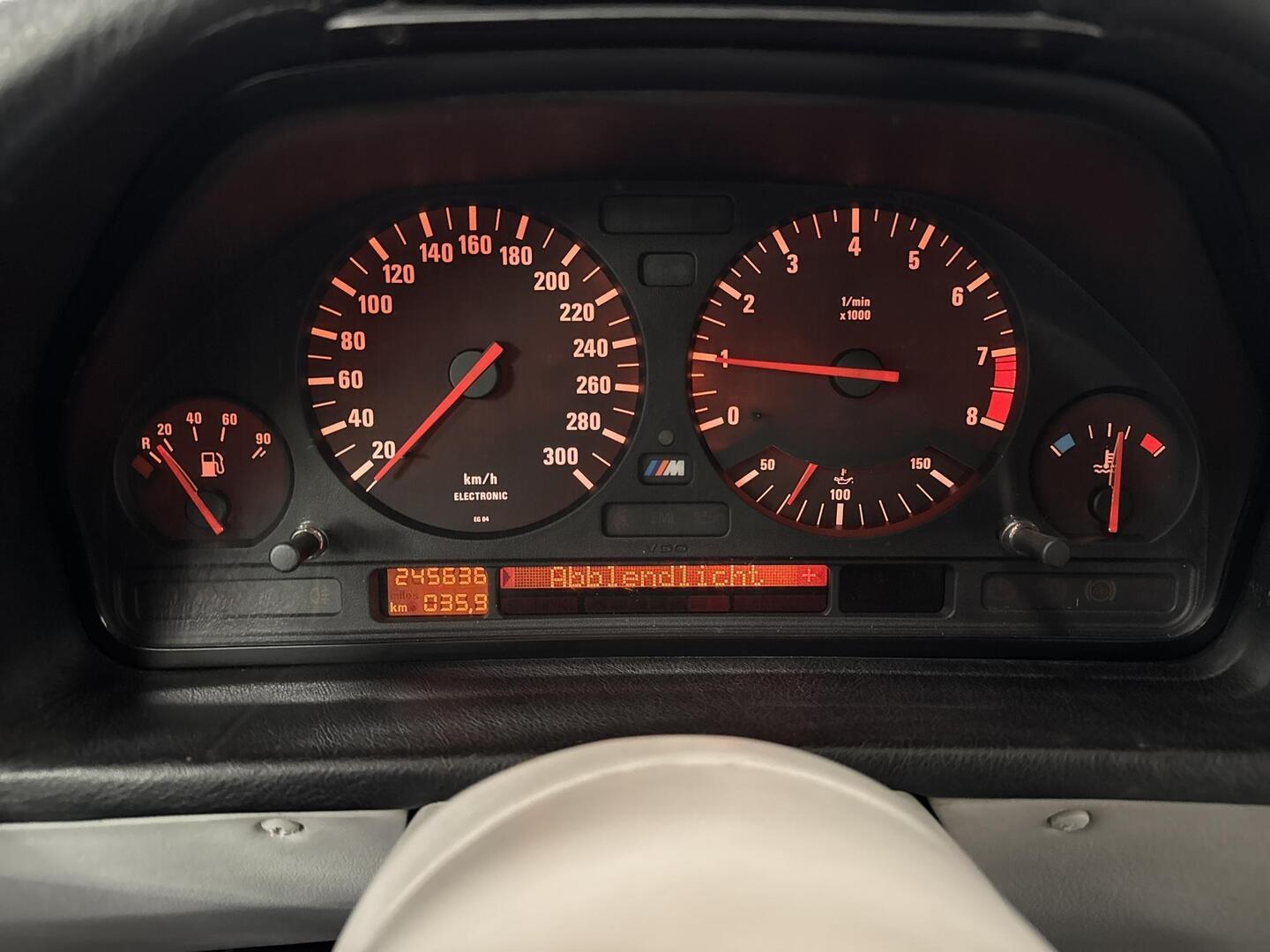 BMW M5 1991
