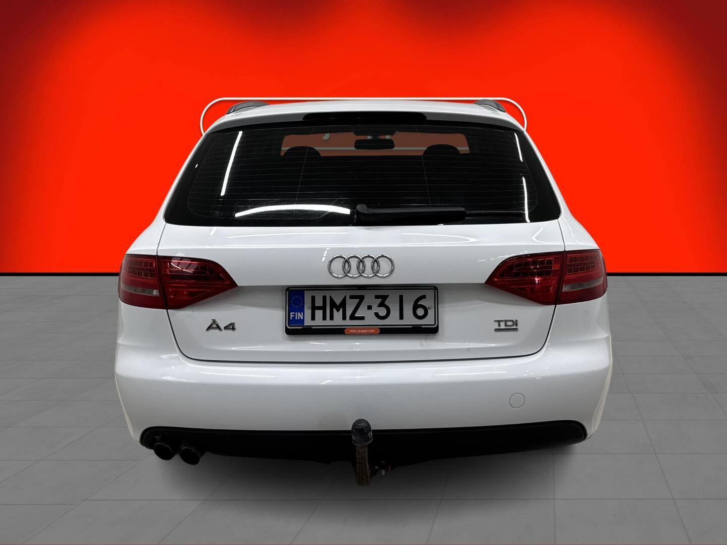 AUDI A4 2011