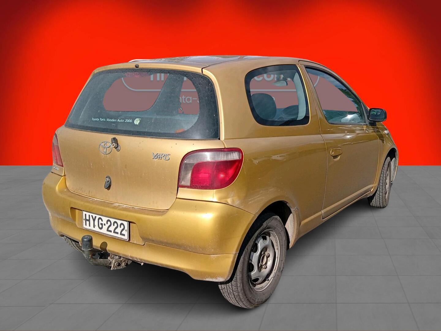 TOYOTA Yaris 2000