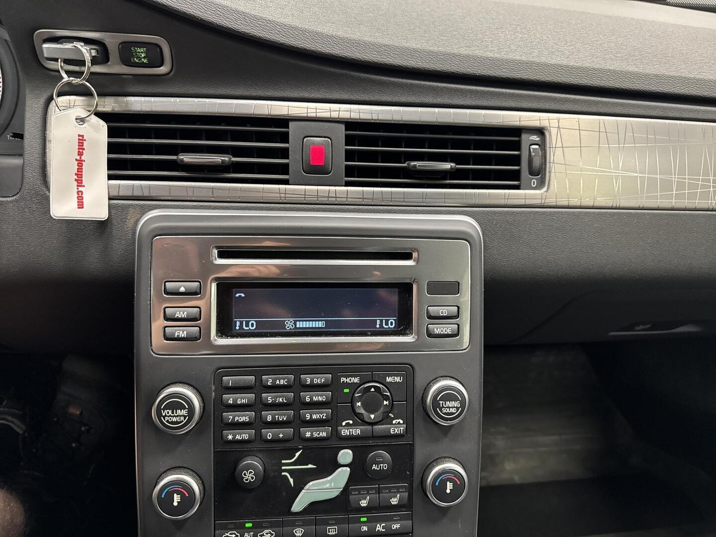 VOLVO XC70 2010