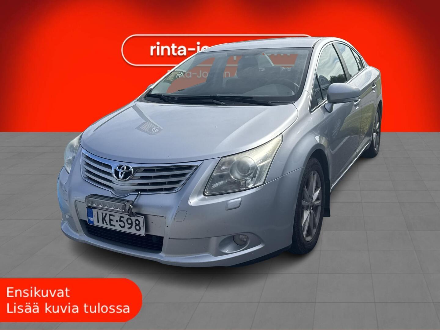 TOYOTA Avensis 2011