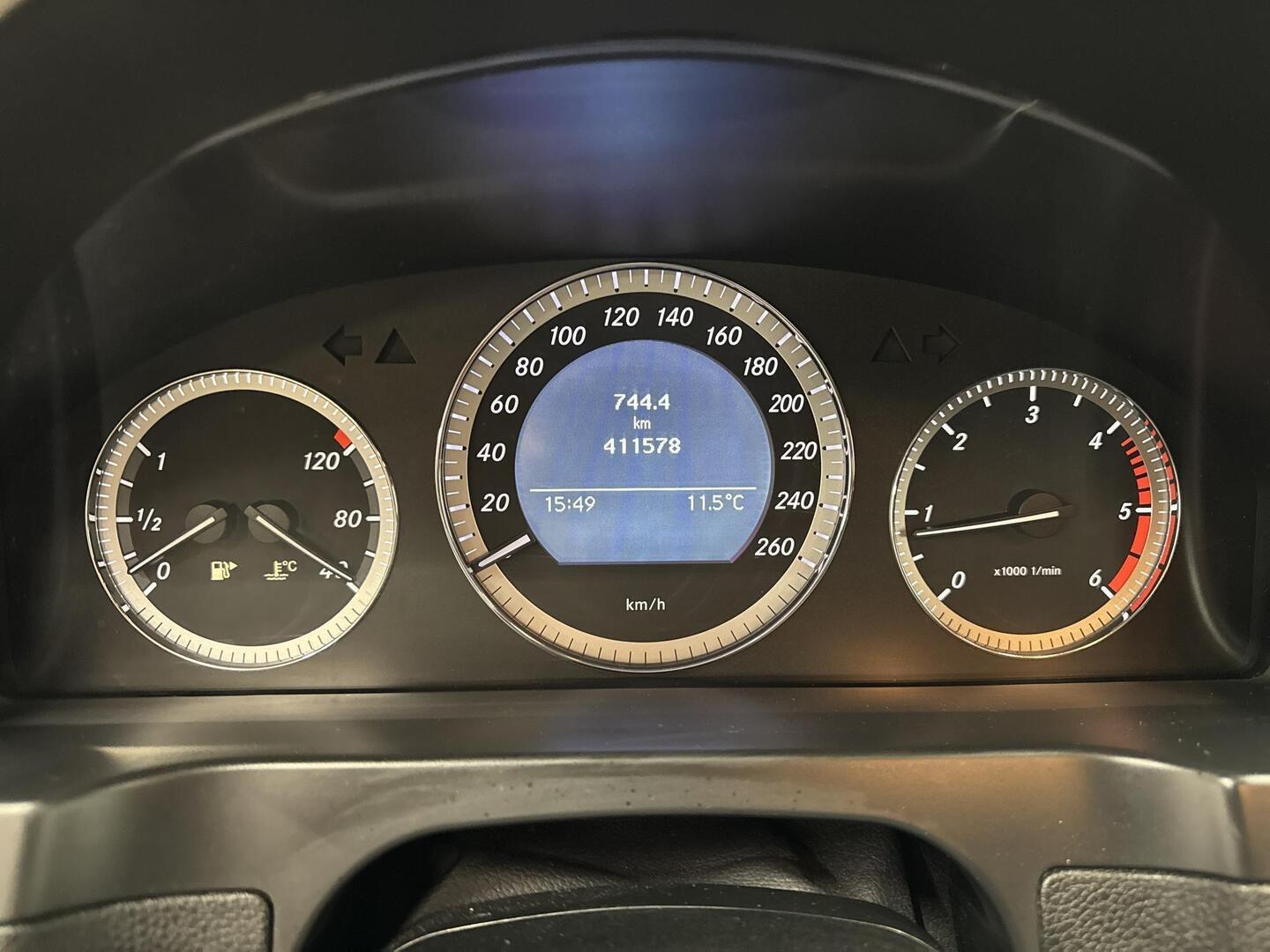 MERCEDES-BENZ C 2009