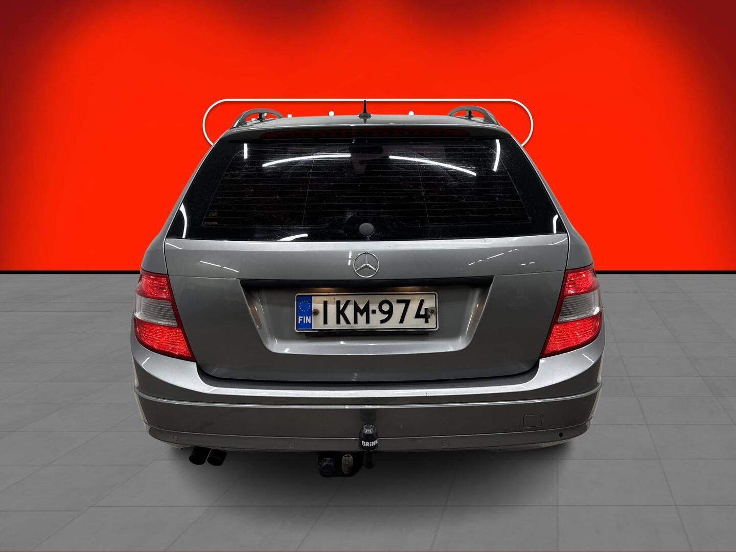 MERCEDES-BENZ C 2009