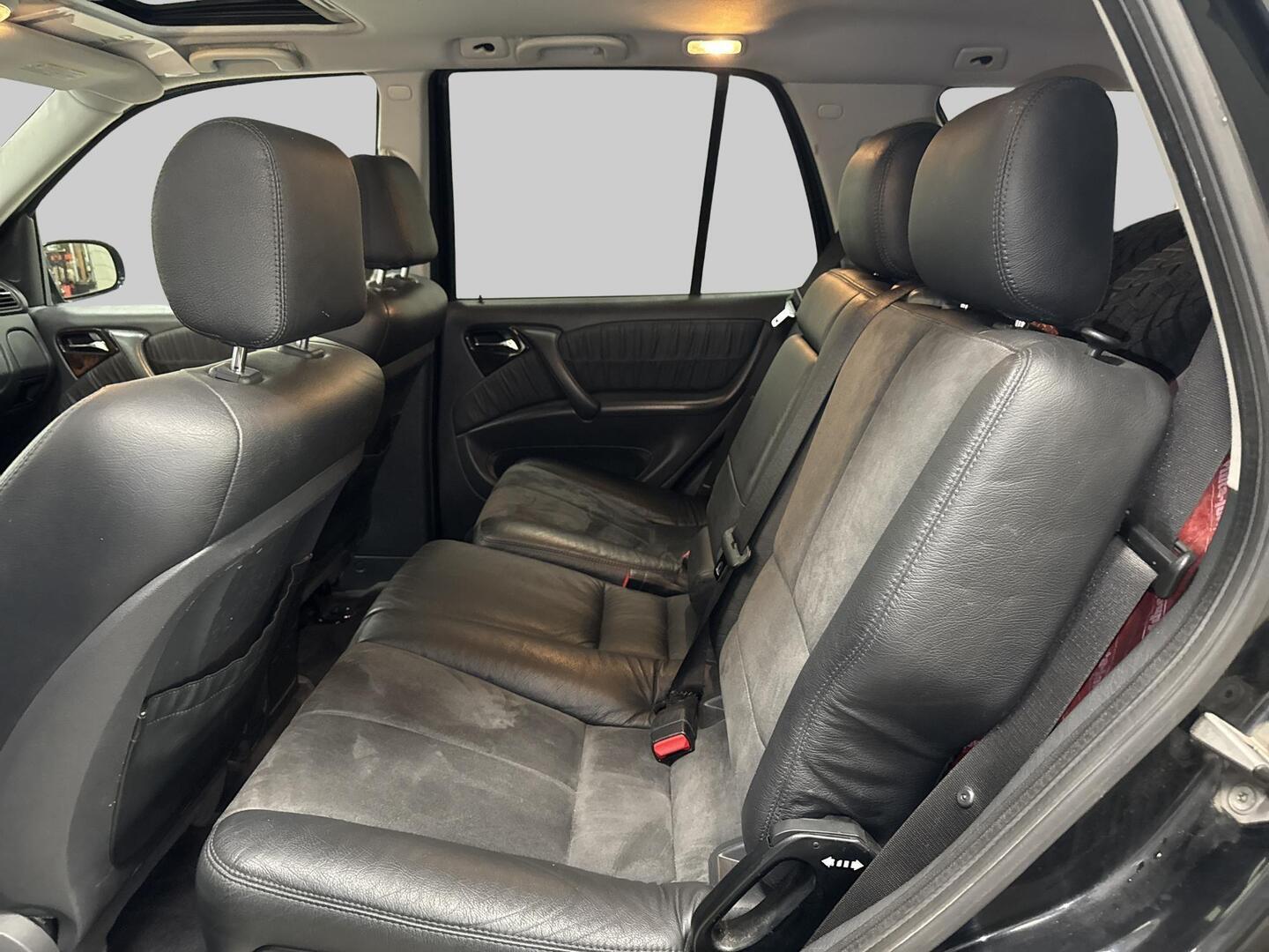 MERCEDES-BENZ ML 2005