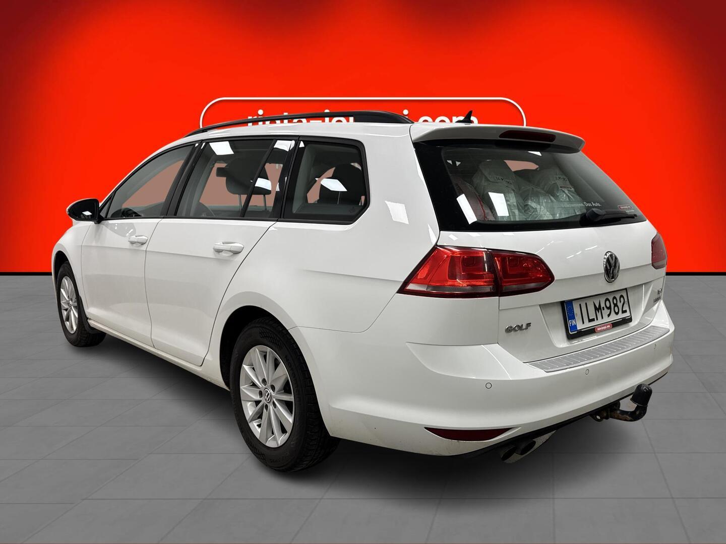 VOLKSWAGEN Golf 2014