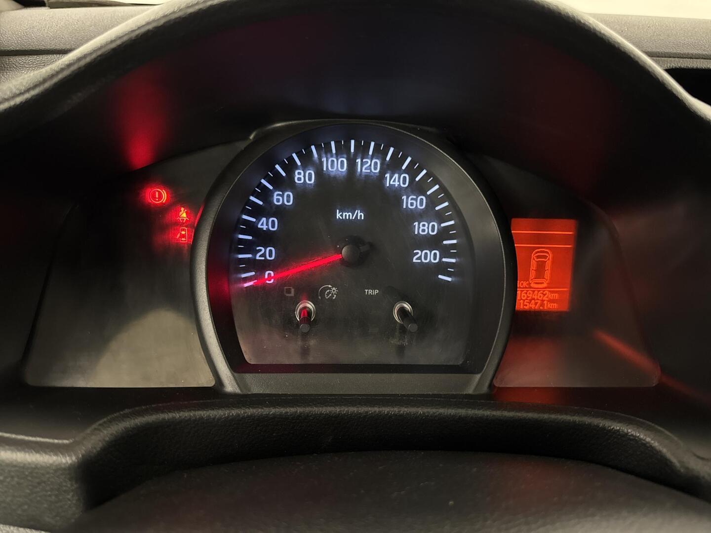 NISSAN NV200 2015