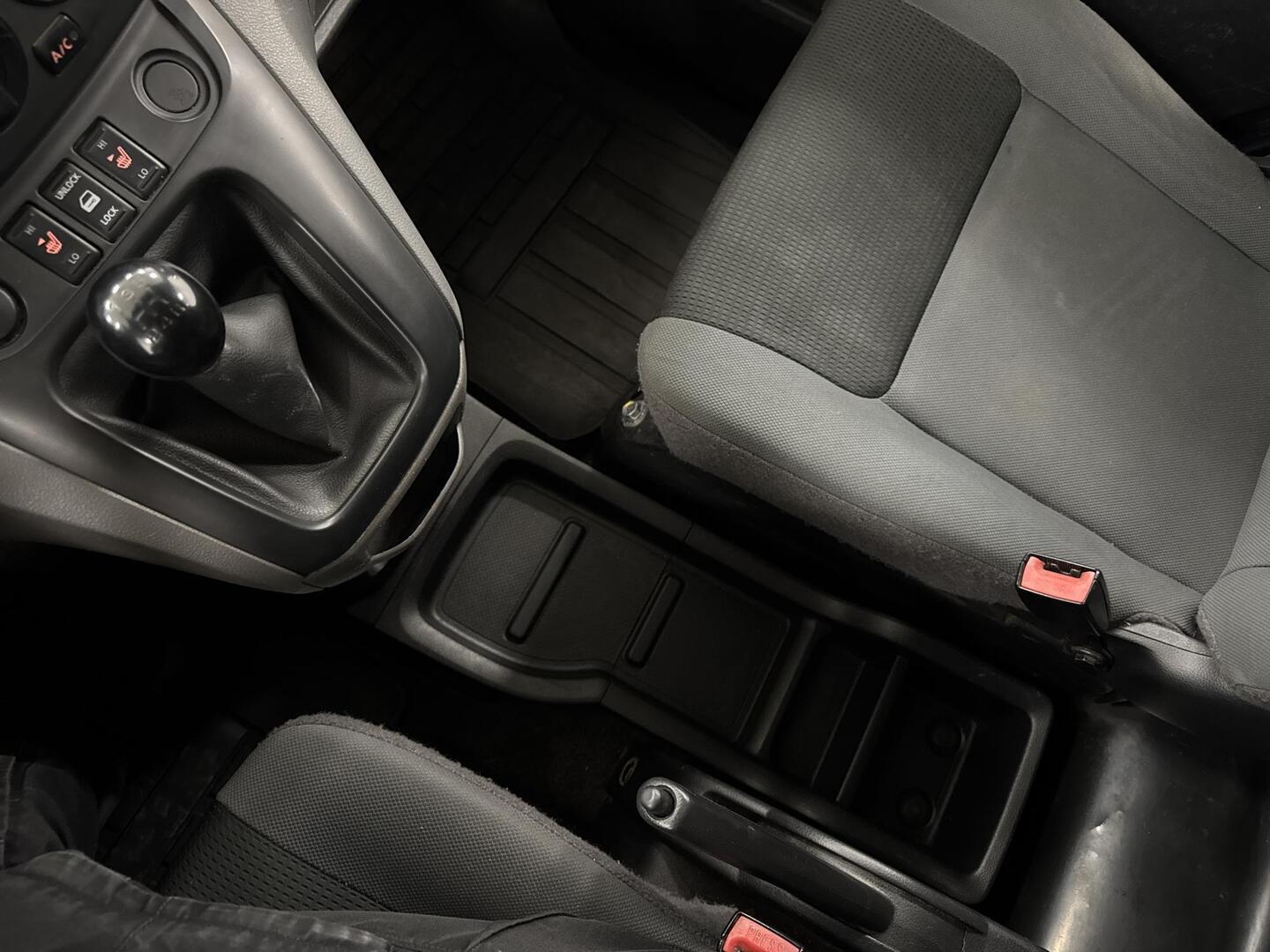NISSAN NV200 2015