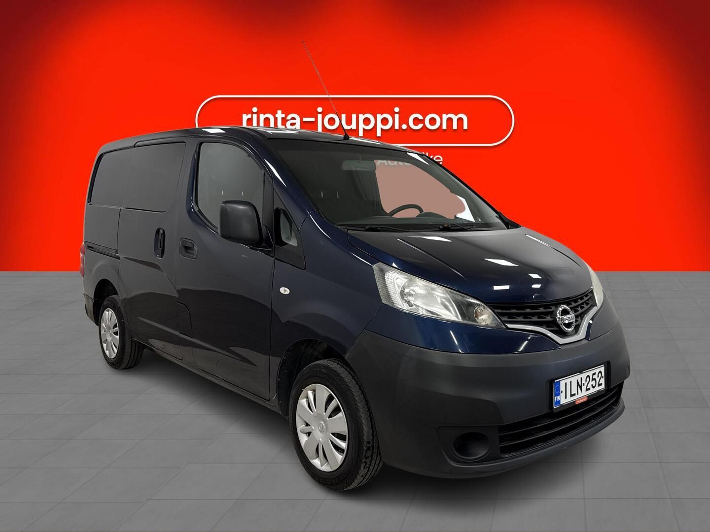 NISSAN NV200 2015