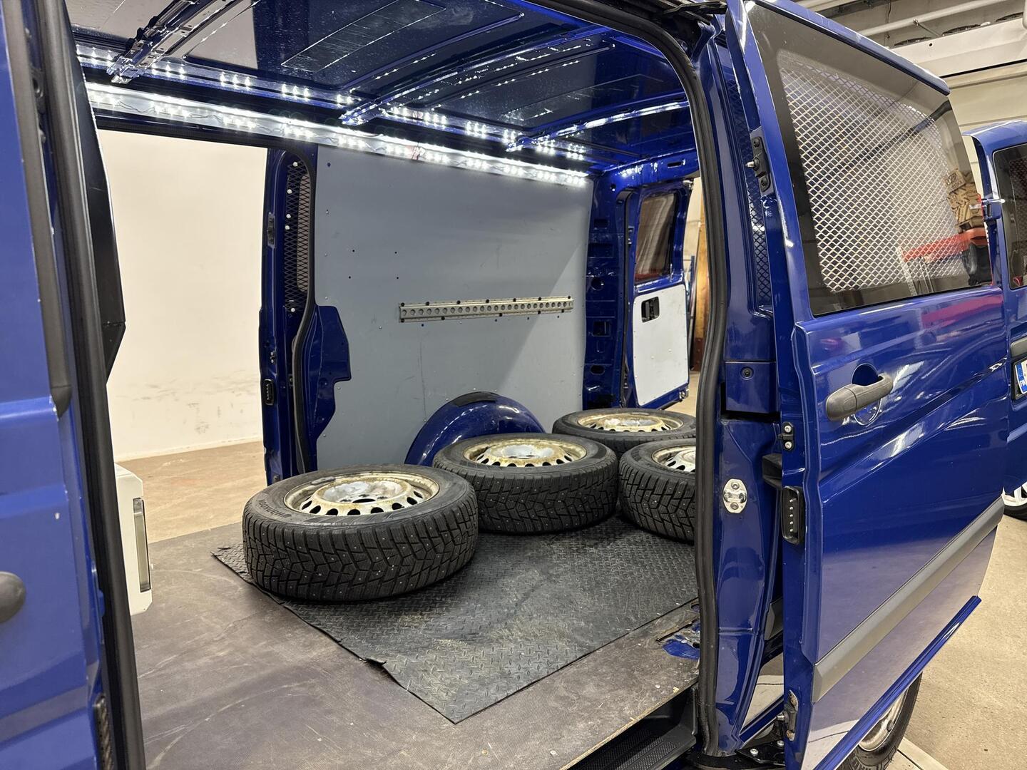 MERCEDES-BENZ Vito 2014