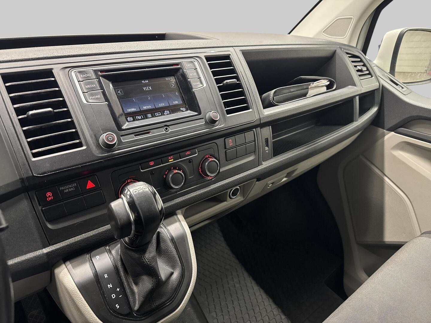 VOLKSWAGEN Transporter 2018