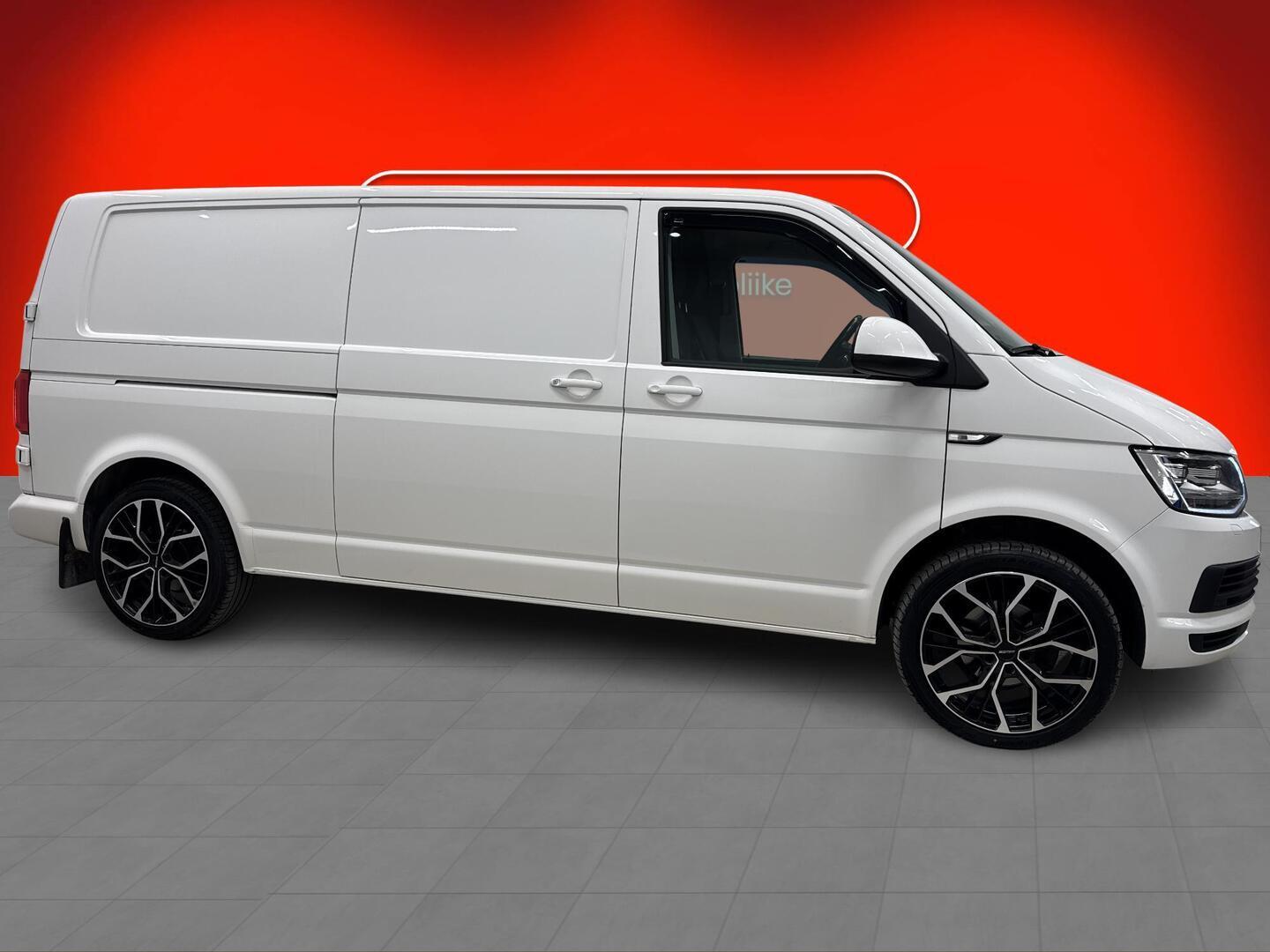 VOLKSWAGEN Transporter 2018