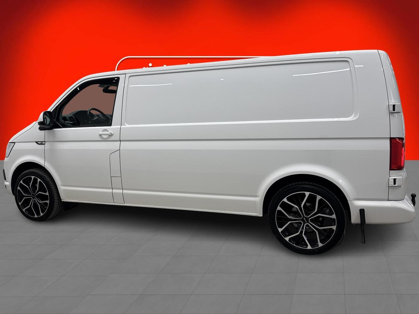 VOLKSWAGEN Transporter 2018