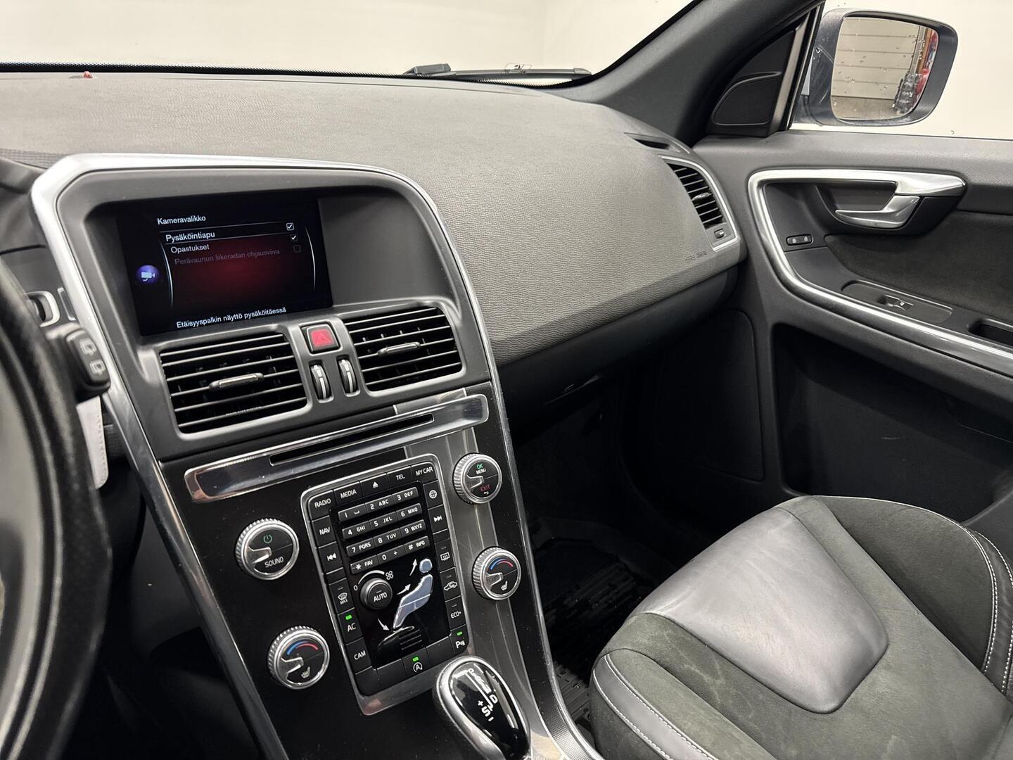 VOLVO XC60 2017