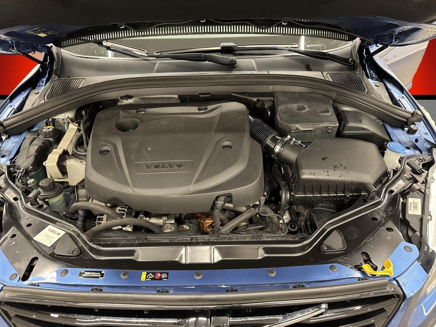VOLVO XC60 2017