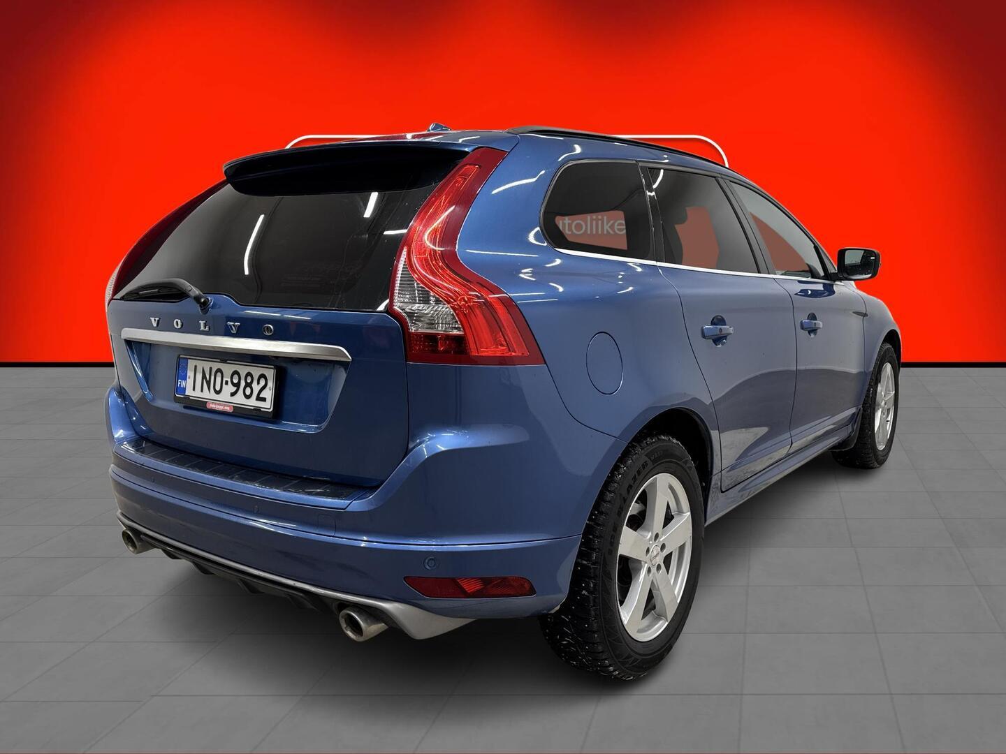 VOLVO XC60 2017