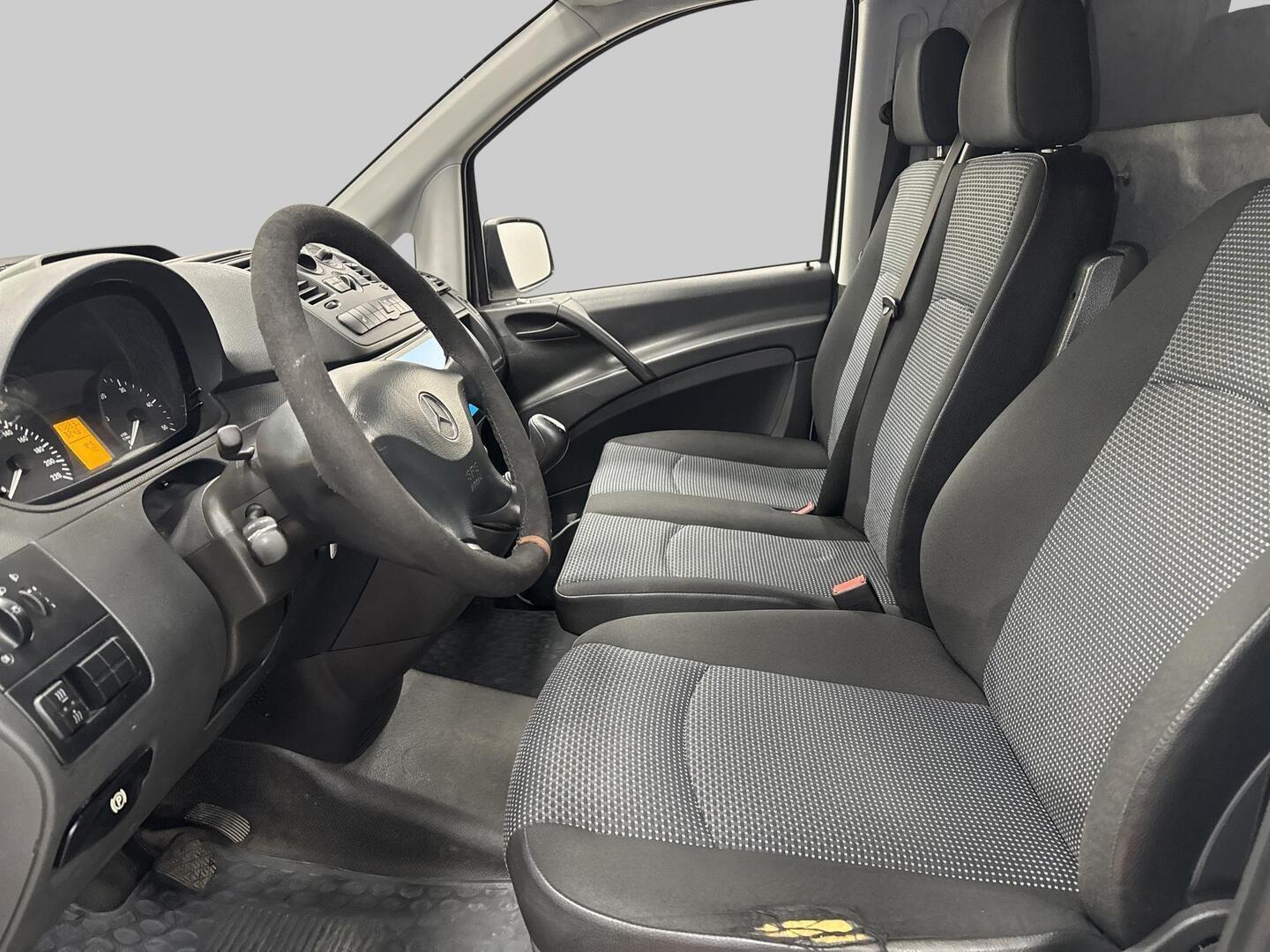 MERCEDES-BENZ Vito 2012