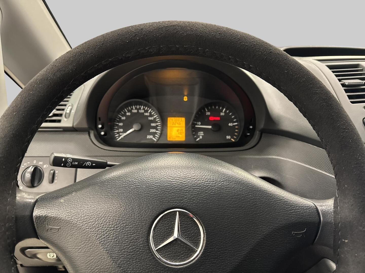 MERCEDES-BENZ Vito 2012