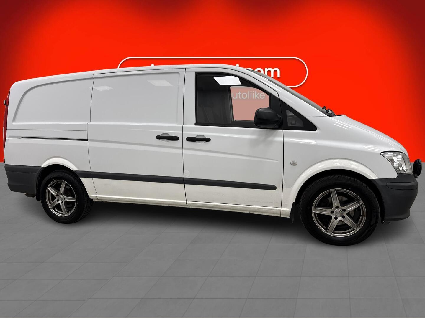 MERCEDES-BENZ Vito 2012