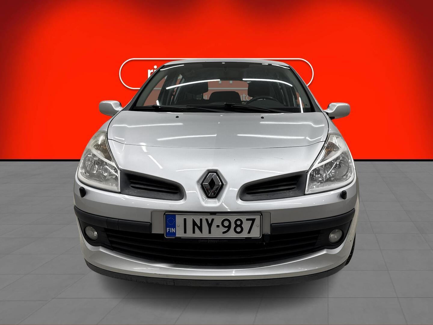 RENAULT Clio 2006