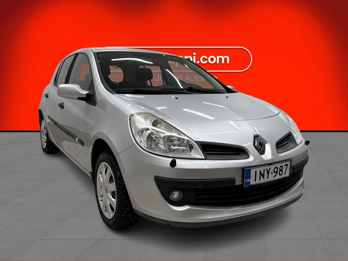 RENAULT Clio 2006
