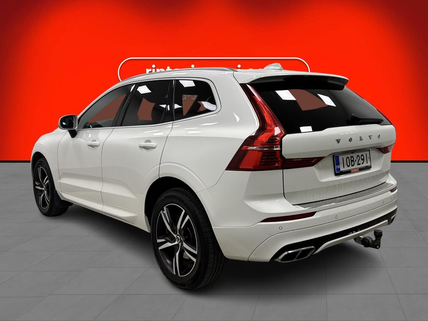 VOLVO XC60 2018