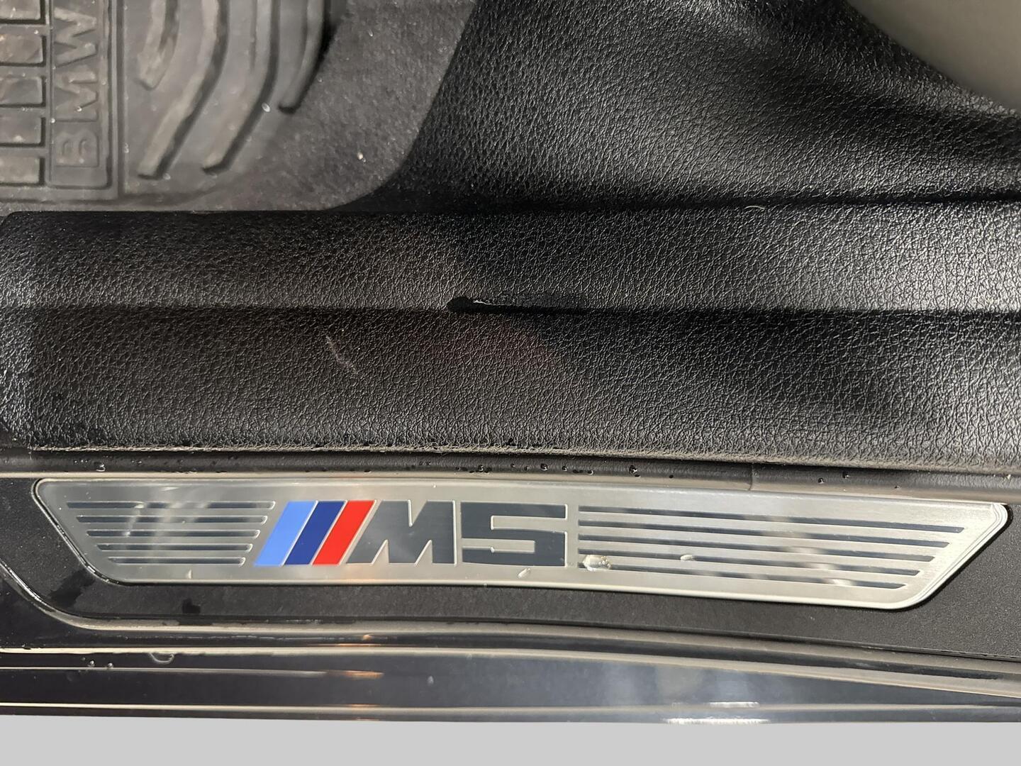 BMW M5 2012