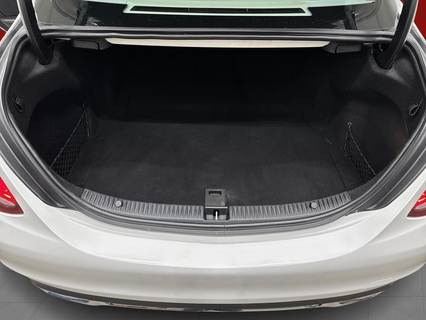 MERCEDES-BENZ C 2015