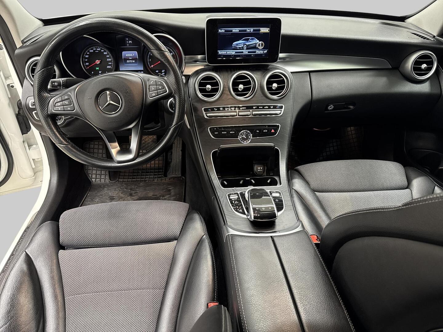 MERCEDES-BENZ C 2015
