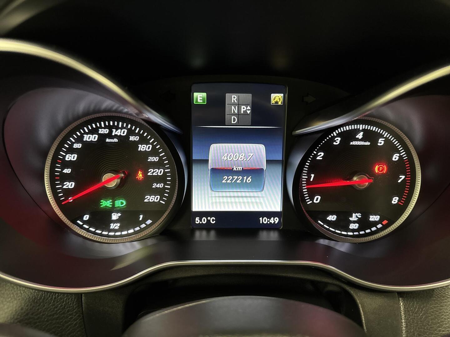 MERCEDES-BENZ C 2015