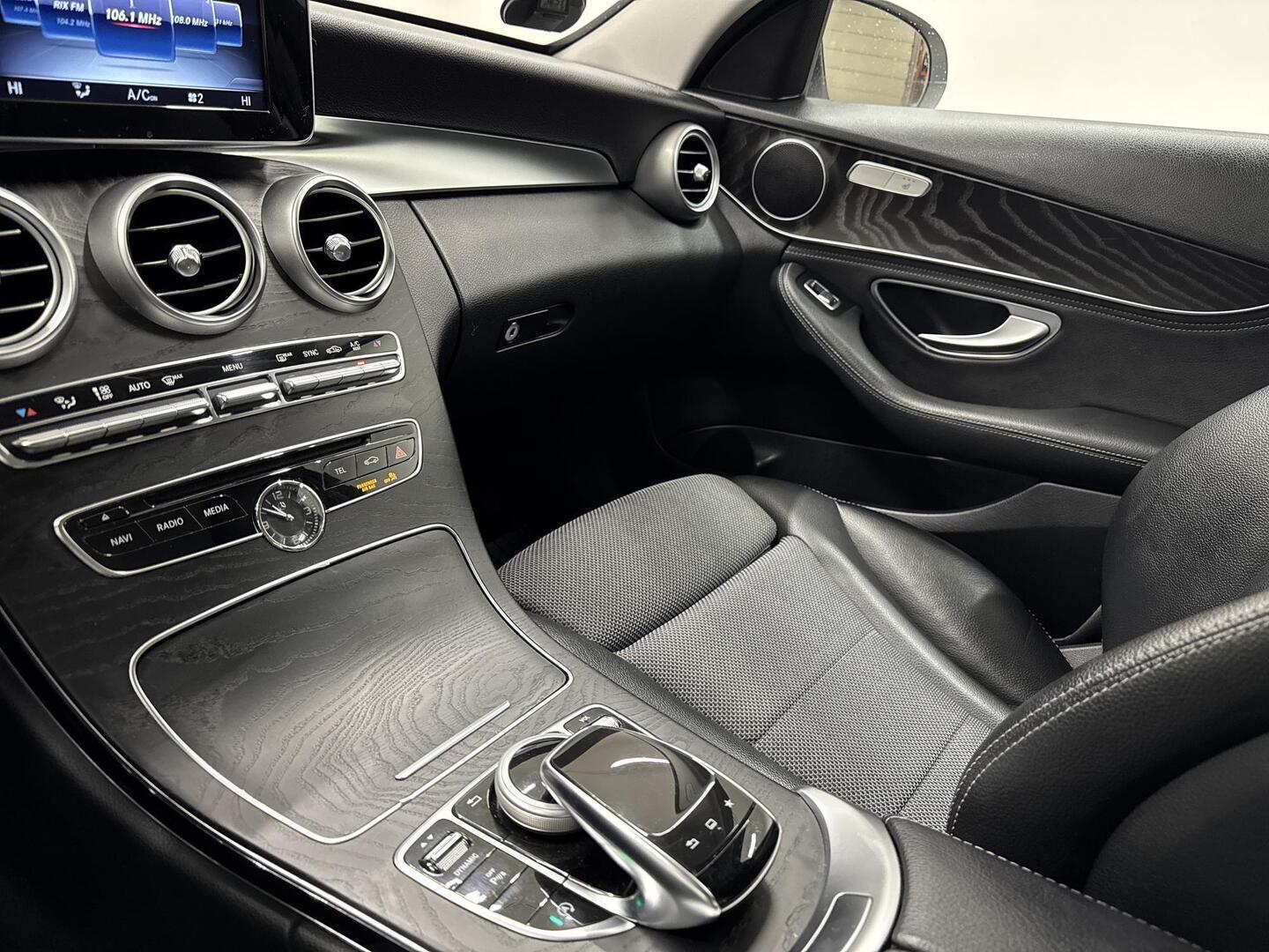 MERCEDES-BENZ C 2015