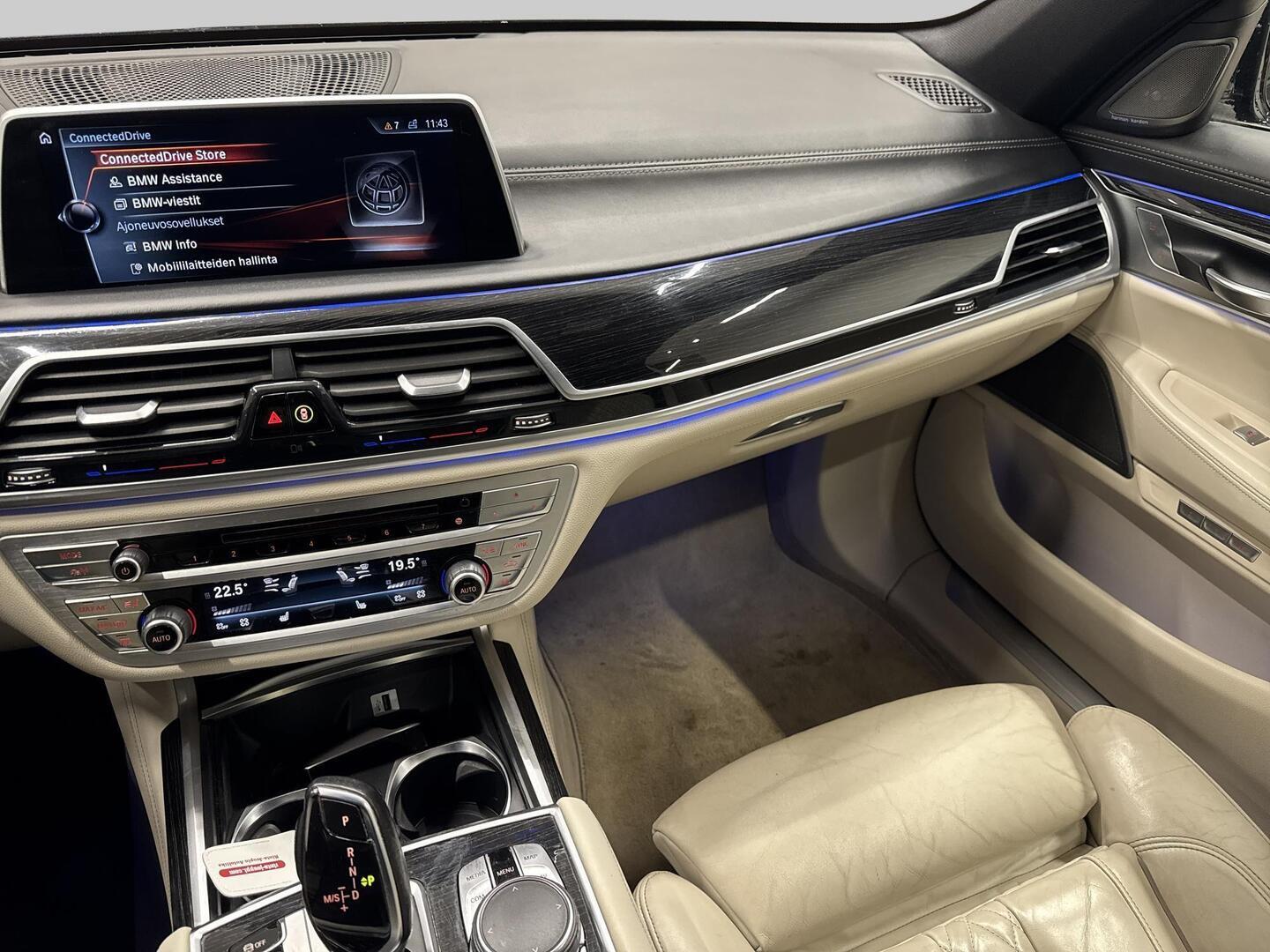 BMW 730 2015