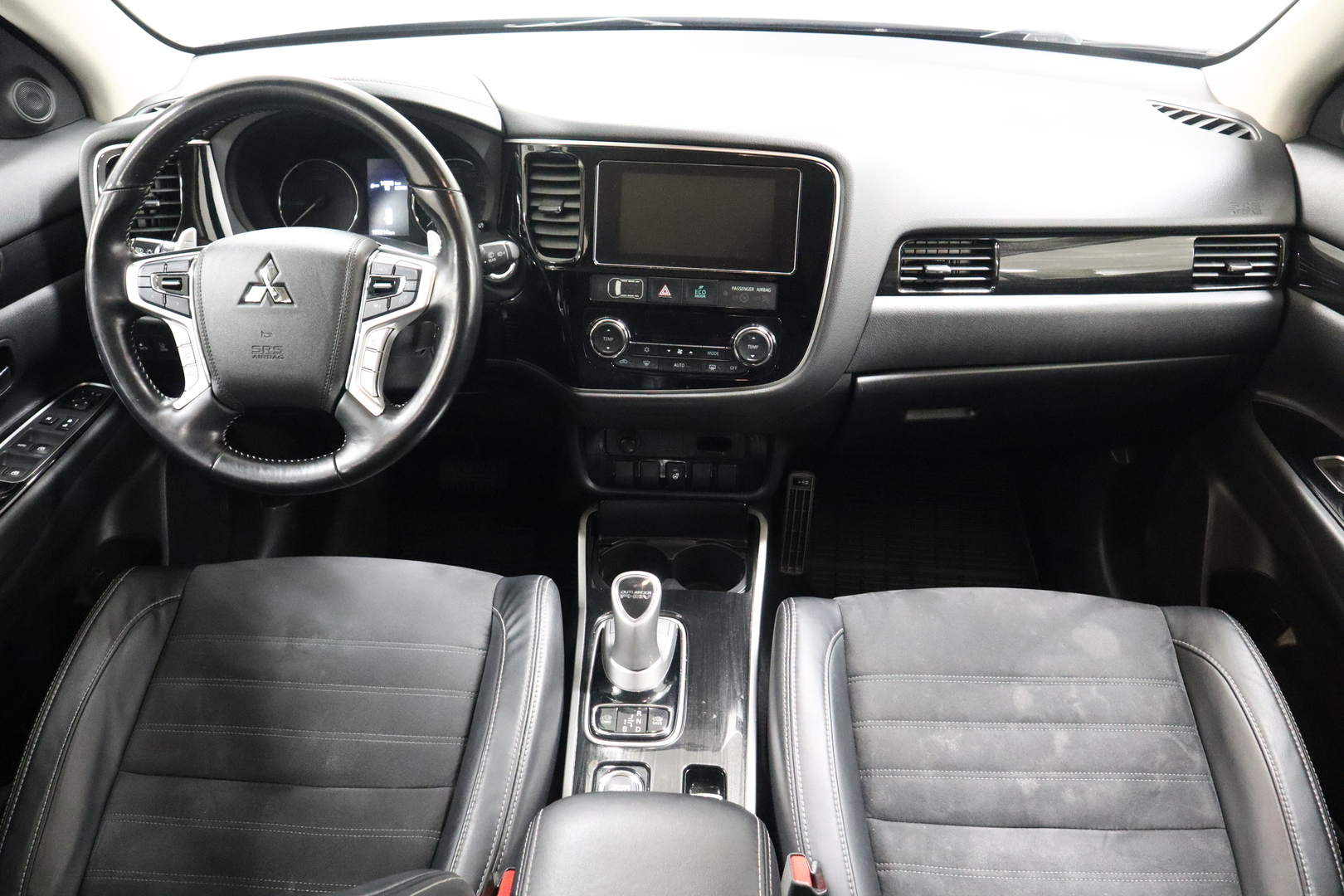 MITSUBISHI OUTLANDER PHEV 2018