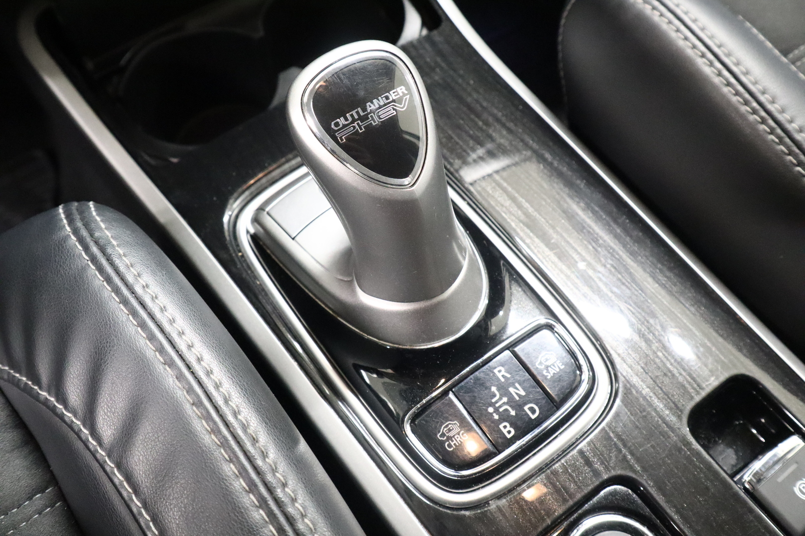 MITSUBISHI OUTLANDER PHEV 2018