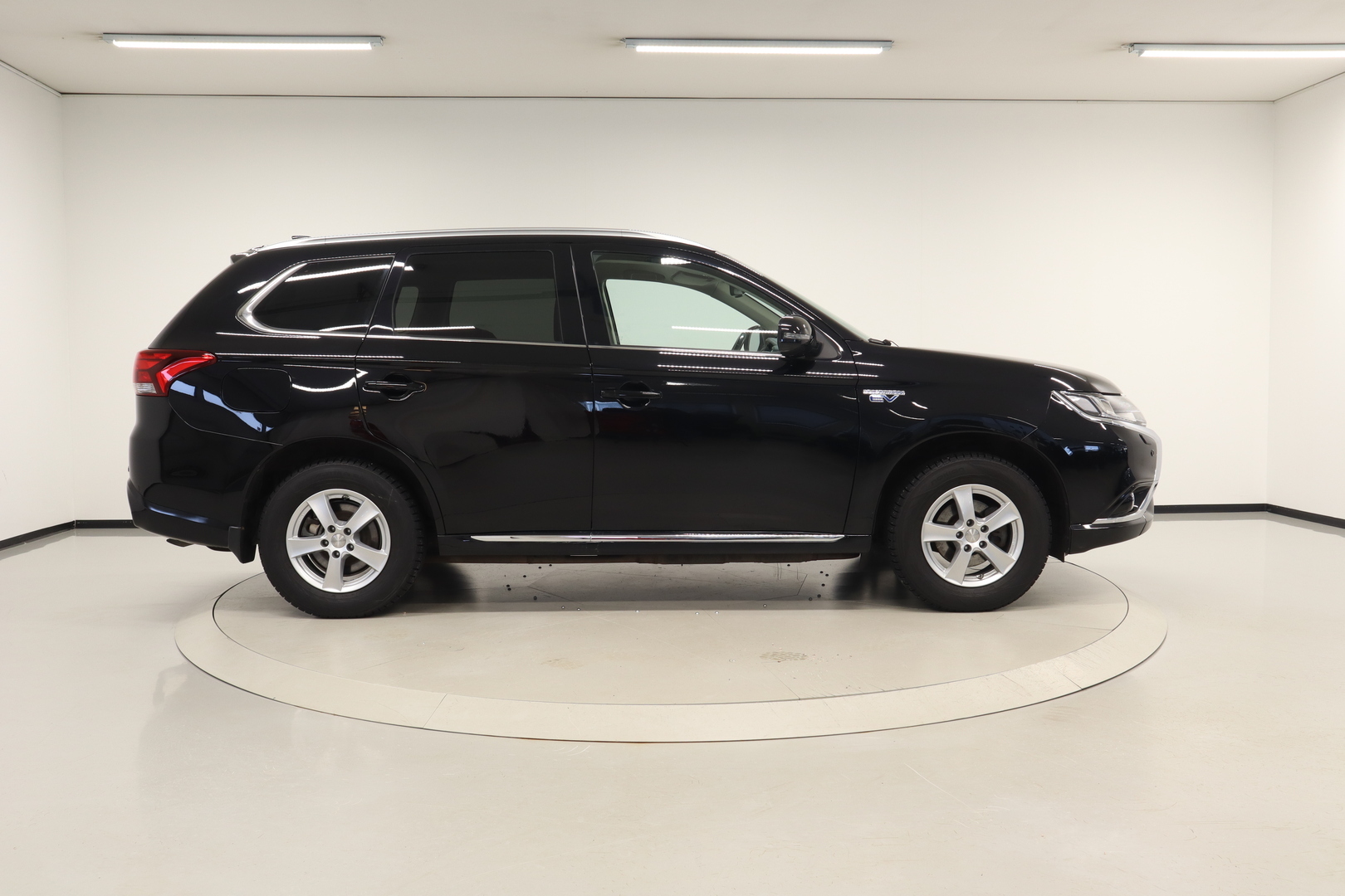 MITSUBISHI OUTLANDER PHEV 2018