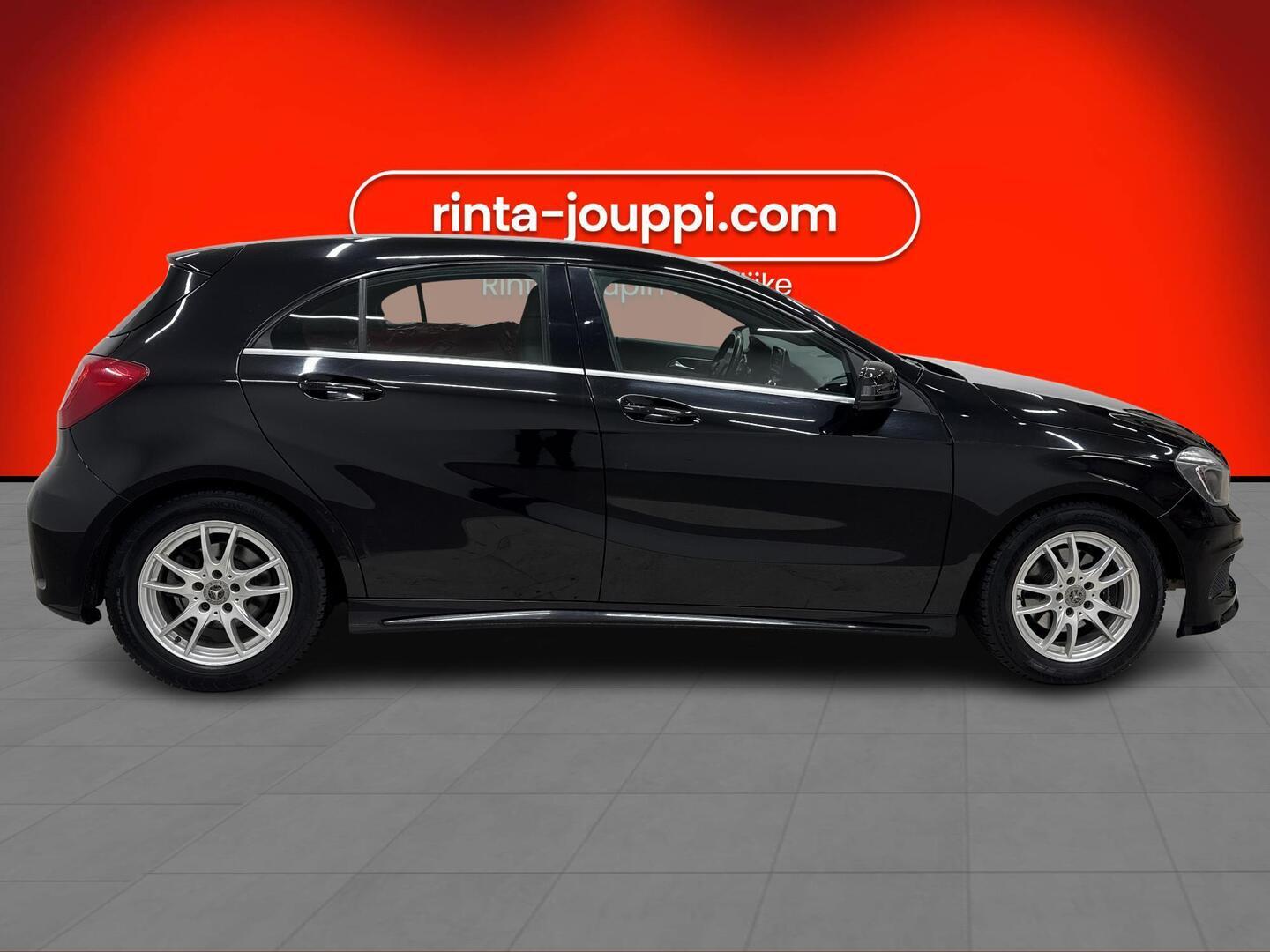 MERCEDES-BENZ A 2015