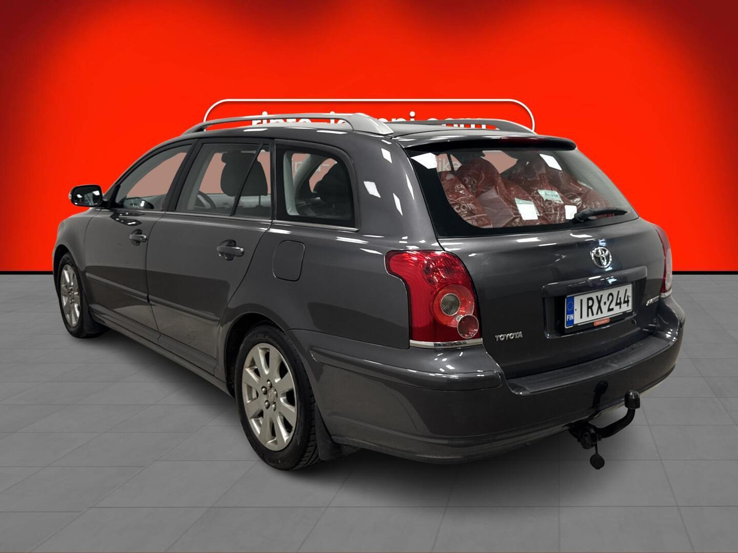 TOYOTA Avensis 2005