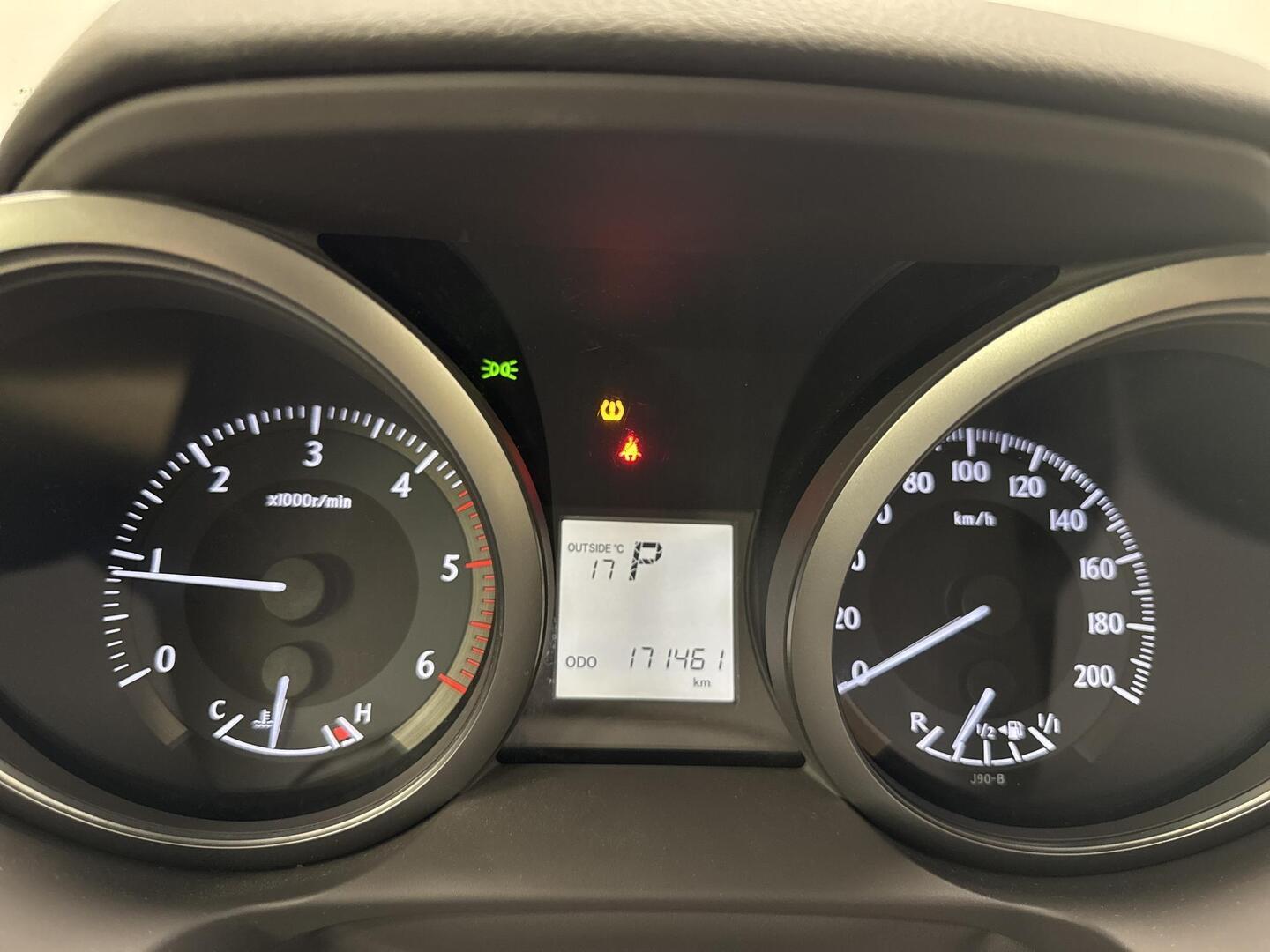 TOYOTA Land Cruiser 2013