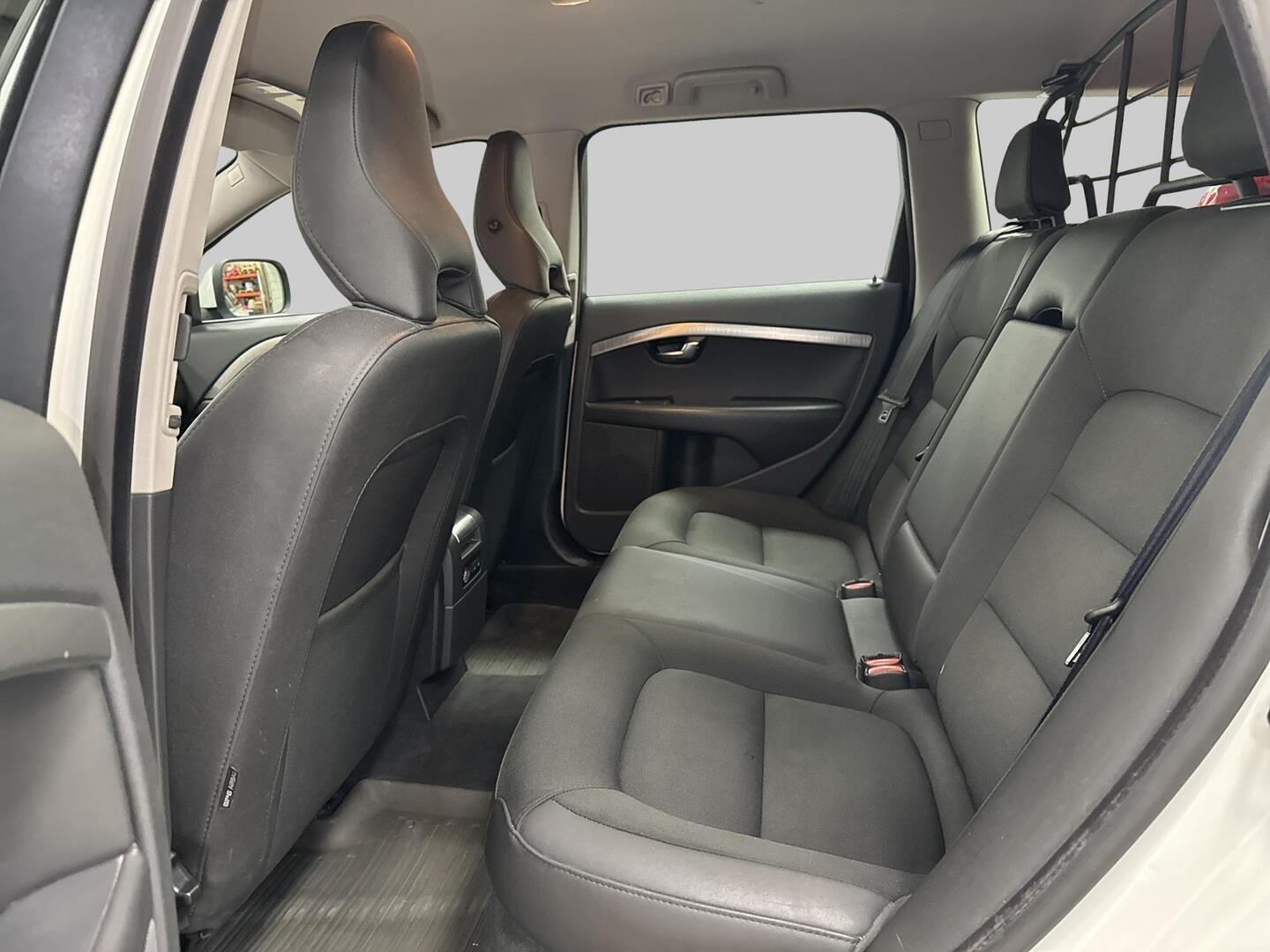 VOLVO XC70 2012