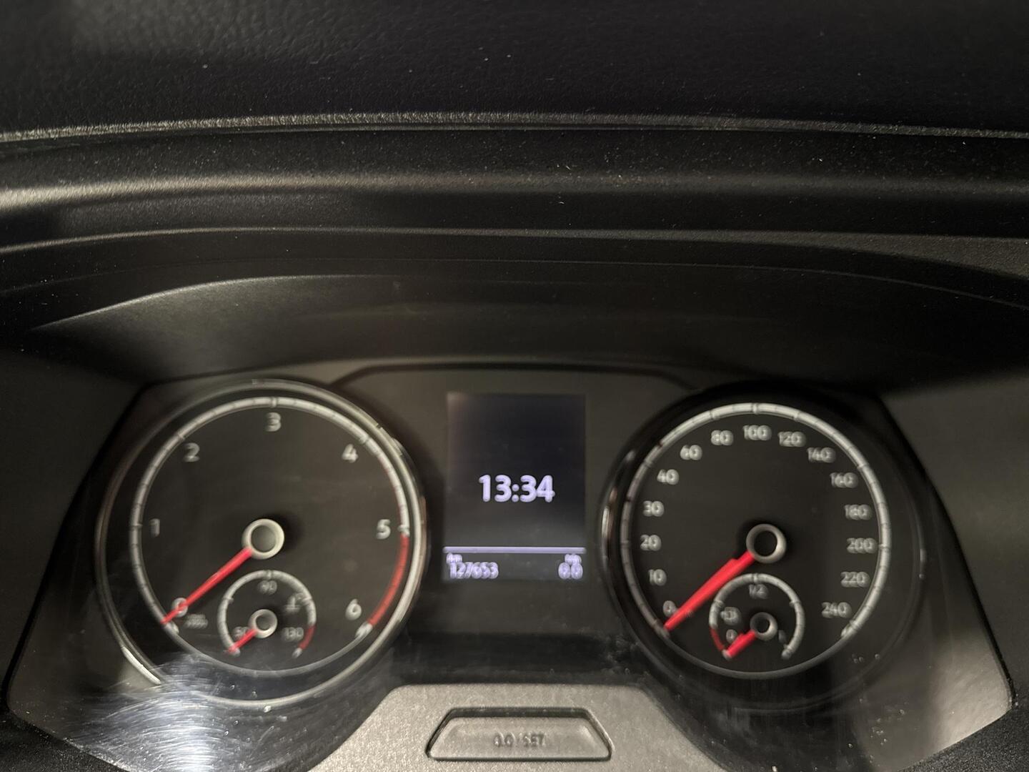 VOLKSWAGEN Transporter 2021