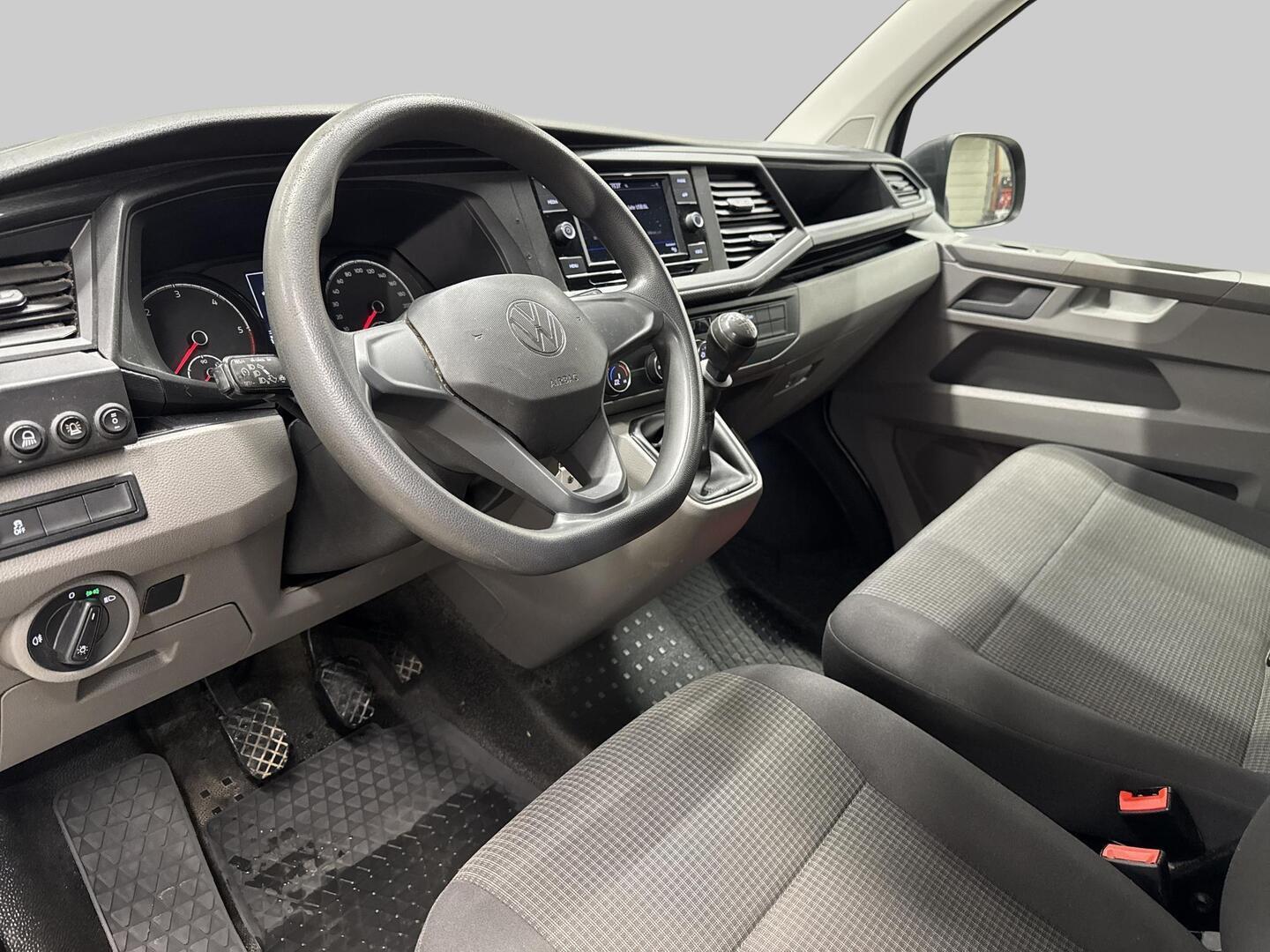 VOLKSWAGEN Transporter 2021