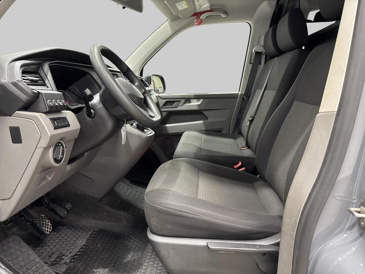 VOLKSWAGEN Transporter 2021